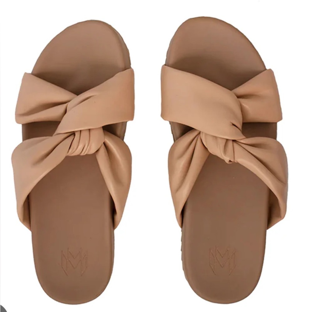 NWT Malvados “KOY” Sandal / Slide in Tan